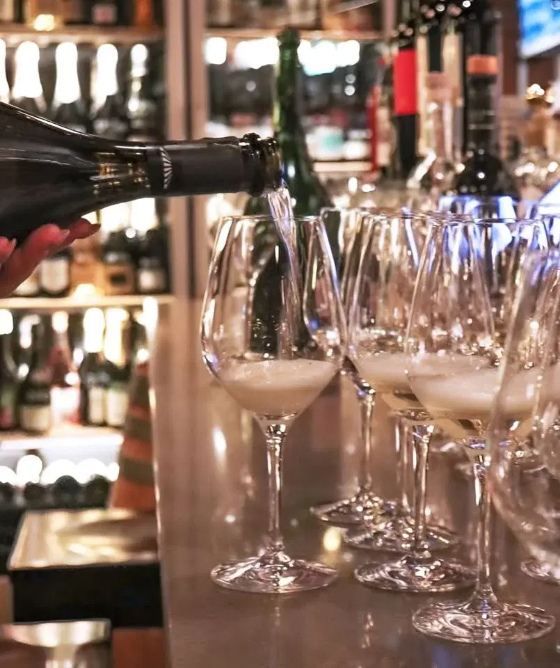 Vinprovning ,,Chardonnay på villovägar''