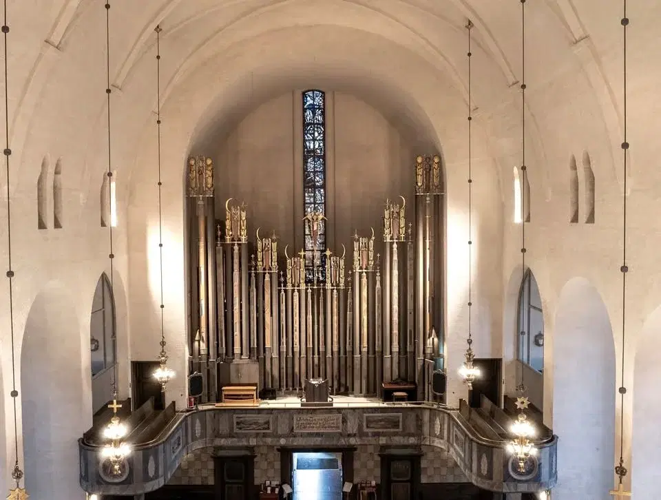 Till ljuset – Högalidskyrkans läktarorgel 60 år