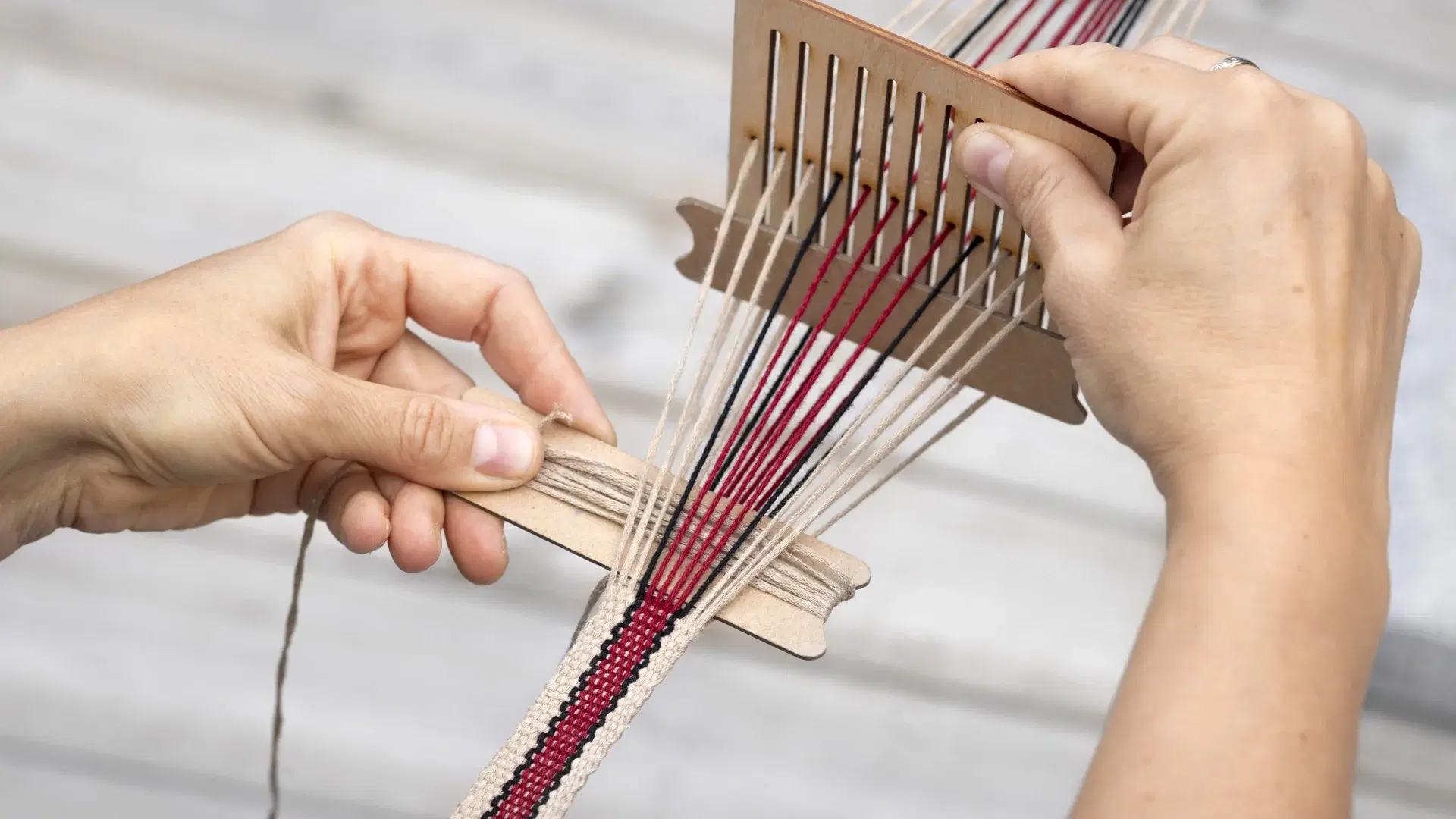 Tvådagarskurs: Lär dig väva i bandgrind