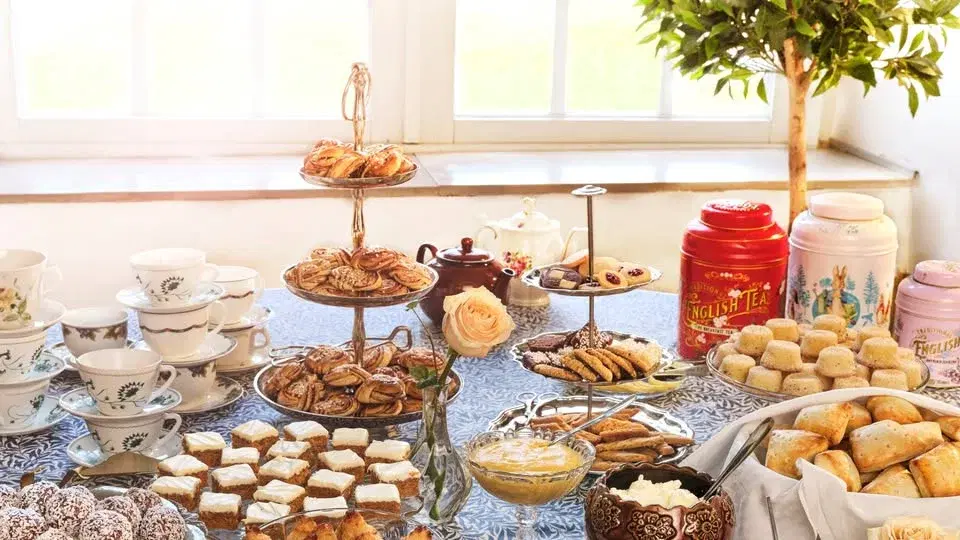 Afternoon tea: Hatt Couture SLUTSÅLD